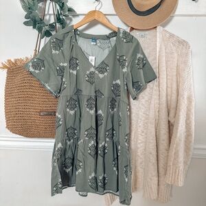 NWT Old Navy Flowy Dress